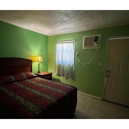 Monterrey Motel Padre Island, Corpus Christi By Oyo Zewnętrze zdjęcie